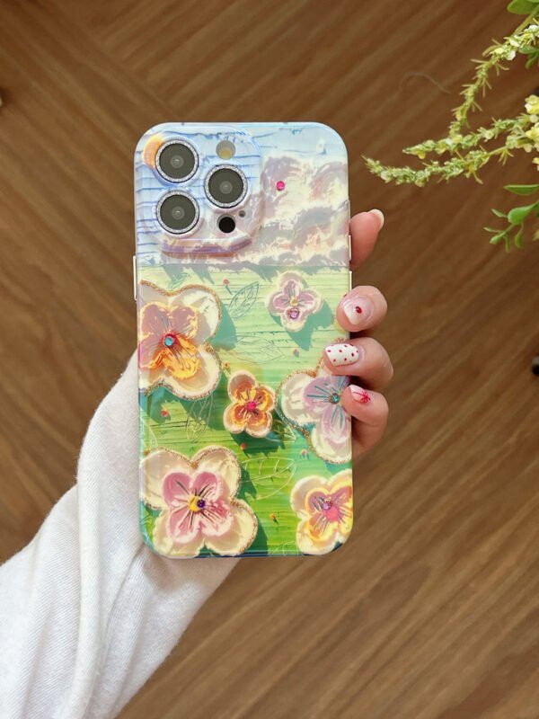 3D Effect Holographic Effect Silicon Case for iPhone With Diamond Camera Protection ( Daisy Family ) - Image 7