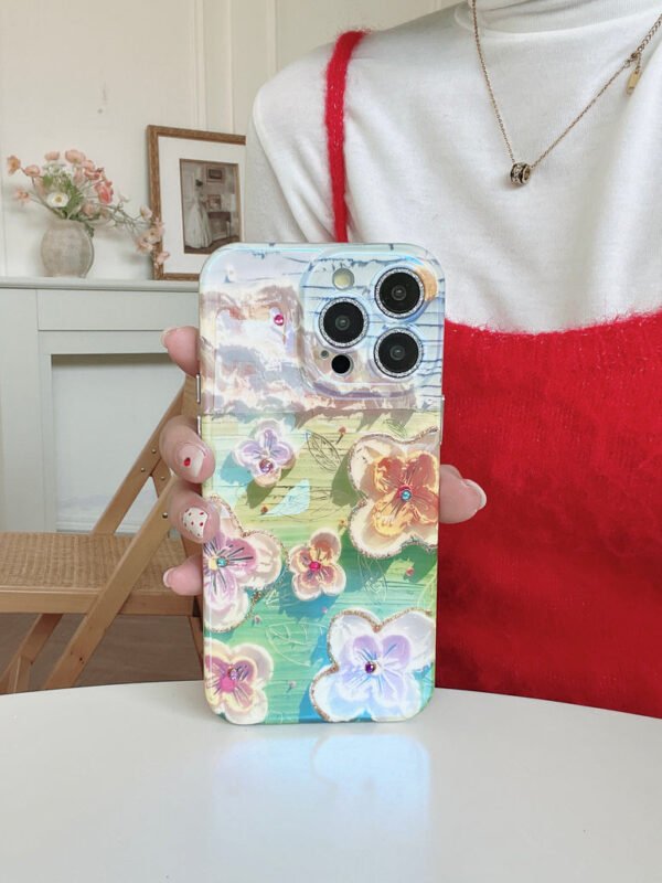 3D Effect Holographic Effect Silicon Case for iPhone With Diamond Camera Protection ( Daisy Family ) - Image 12
