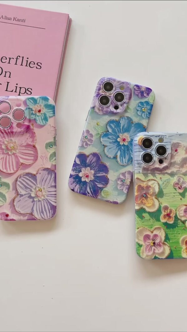 3D Effect Holographic Effect Silicon Case for iPhone With Diamond Camera Protection ( Daisy Family ) - Image 14